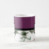 Lila florale Monogramm Kaffeetasse (Mittel)