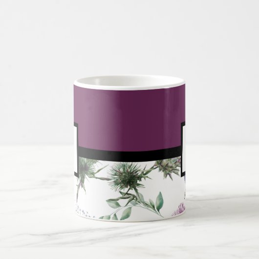Lila florale Monogramm Kaffeetasse (Mittel)