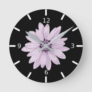 Lila, florale Uhr