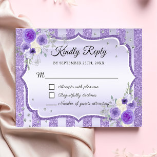 Lila floraler Glitzer Quinceanera RSVP-Karte RSVP Karte