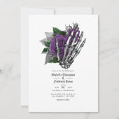 Lila floraler Gothic Wedding QR Code Einladung (Vorderseite)