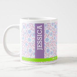Lila floraler Personalisierter Name und Monogramm Jumbo-Tasse