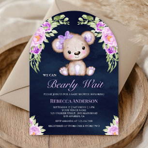 Lila floraler Teddybär-Bogen Navy-Baby-Party Einladung