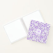 Lila Florales Monogramm-Schürze Notizblock (Innenseite)