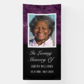 Lila Frau im Liegedenkernorm Banner (Vertikal)