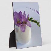 lila Freesia-Knospen Fotoplatte (Seite)