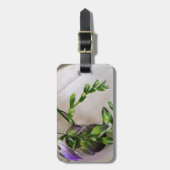 lila Freesia-Knospen Gepäckanhänger (Vorderseite vertikal)