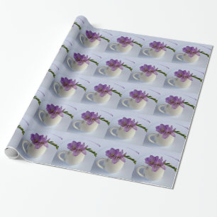 lila Freesia-Knospen Geschenkpapier