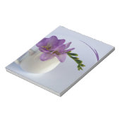 lila Freesia-Knospen Notizblock (Rotiert)