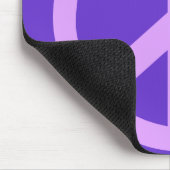 Lila Friedenszeichen-Produkte Mousepad (Ecke)