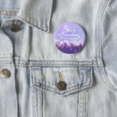 Lila Friedlicher Schneewald Frohe Weihnachten Button (Beispiel)