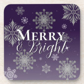 Lila fröhliche und helle Schneeflocken Weihnachten Getränkeuntersetzer (Vorderseite)