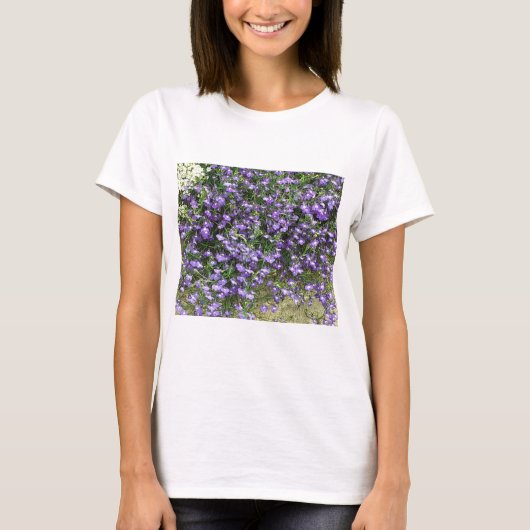 Lila Frühlingsblumen T-Shirt (Vorderseite)