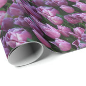 Lila Frühlingstulpen Geschenkpapier (Rolleneckpunkt)