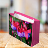 Lila Fuchsia mit rosa Sepalen Große Geschenktüte