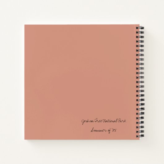 Lila Fuzzy Alien Hiker Notebook Notizblock (Rückseite)