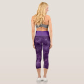 Lila Galaxy Serie Design 8 Capri Leggings (Rückseite)