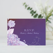 Lila Garden Hydrangeas Wedding RSVP Karte (Stehend Vorderseite)