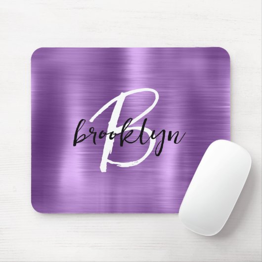 Lila gebürstetes Schwarz-weißes Script Monogram Mousepad (Mit Mouse)