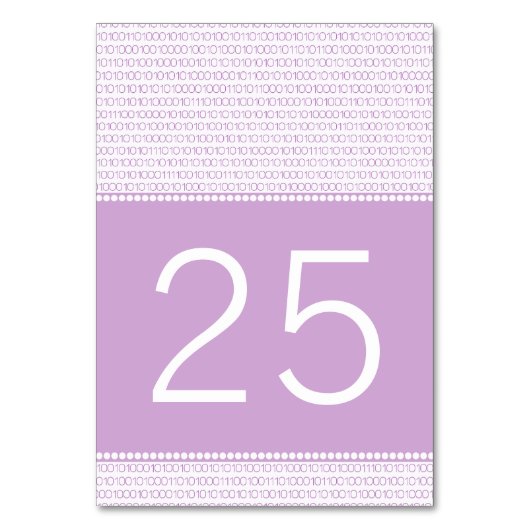 Lila Geek Chic Binary Code Table Card Tischnummer (Vorderseite)