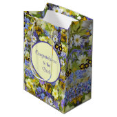 Lila Gelbe Gartenanlage Blume Mittlere Geschenktüte (Vorderseite Schrägansicht)