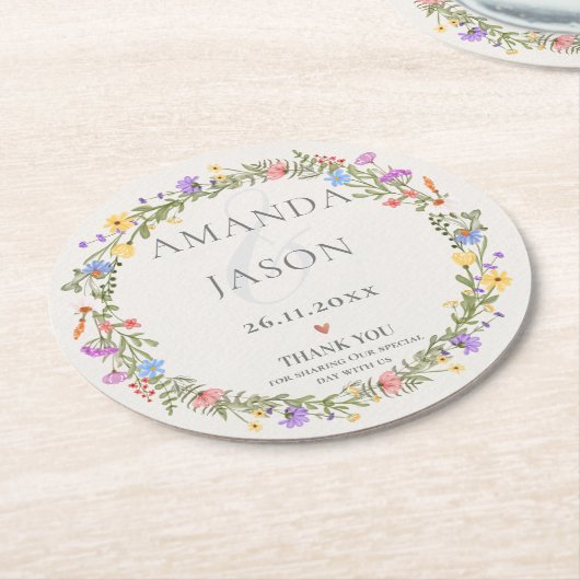 Lila-Gelbe Wildblume Runder Pappuntersetzer (Angewinkelt)