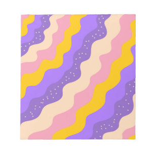 Lila Gelber Himmelstreifen Groovy Abstract Notizblock