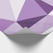 Lila geometrische abstrakte Dreiecke Geschenkpapier (Ecke)