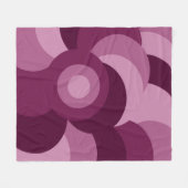 lila geometrisches Muster in modernistischem Rosa Fleecedecke (Vorderseite (Horizontal))