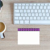 Lila Geranium Blumenmuster an der schwarzen Grenze Post-it Klebezettel