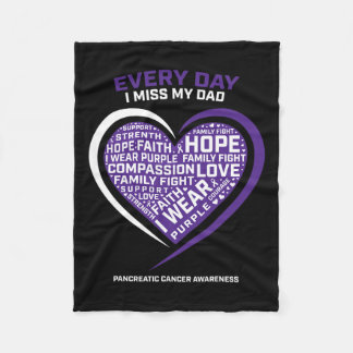 Lila Geschenke aus der Erinnerung an meinen Vater  Fleecedecke