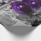 Lila Geschenkpapier (Ecke)