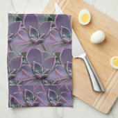 Lila Geschirrtuch (Viertel Falte)