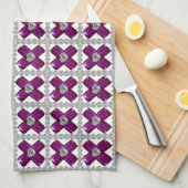 Lila Geschirrtuch (Viertel Falte)