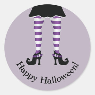Lila gestreifte Hexenbeine Frohes Halloween-Text Runder Aufkleber
