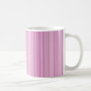 Lila gestreifte Tasse
