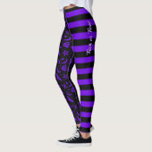 Lila gestreiftes Halloween-Spooky-Hexenkatze Leggings (Links)