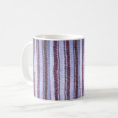 Lila gestrichelte Tasse "Crocheted" (Vorderseite Links)