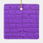 Lila gestrichene Ziegelmauer Keramikornament (Rückseite)