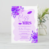 Lila, gewelltes Brautparty Einladung (Stehend Vorderseite)