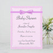 Lila Gingham Baby Shower Einladungen (Stehend Vorderseite)