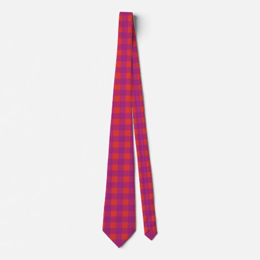 Lila Gingham in lebendiger Red Checkered Krawatte (Vorderseite)