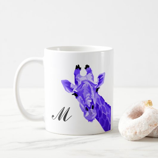 Lila Giraffe Pop Art Monogram Tasse (Mit Donut)