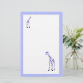 lila Giraffen Briefpapier (Stehend Vorderseite)