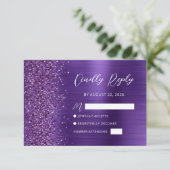 Lila Glam Glitzer Script Wedding RSVP Card (Stehend Vorderseite)