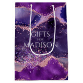 Lila Glittery Agate Texture Mittlere Geschenktüte (Rückseite)