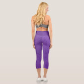 Lila Glitzer, Funkeln, Glitzer Hintergrund Capri Leggings (Rückseite)
