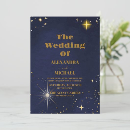 Lila Glitzer Galaxy Cluster Planetarium Hochzeit Einladung (Stehend Vorderseite)