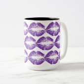 Lila Glitzer Lippen #3 Zweifarbige Tasse (VorderseiteRechts)