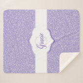 Lila Glitzer Monogram Sherpa Blanket Sherpadecke (Vorderseite (Horizontal))